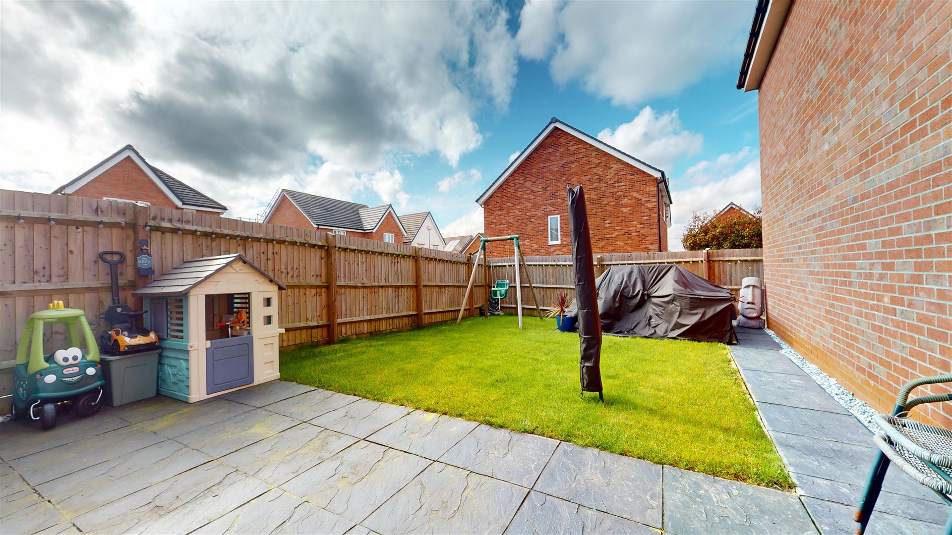 Pierrepoint Way, Hanslope, Milton Keynes